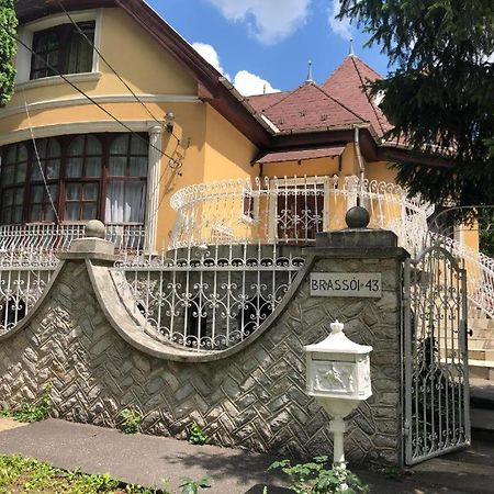 Hotel Brassoi Vendeghaz Miskolc Exterior foto