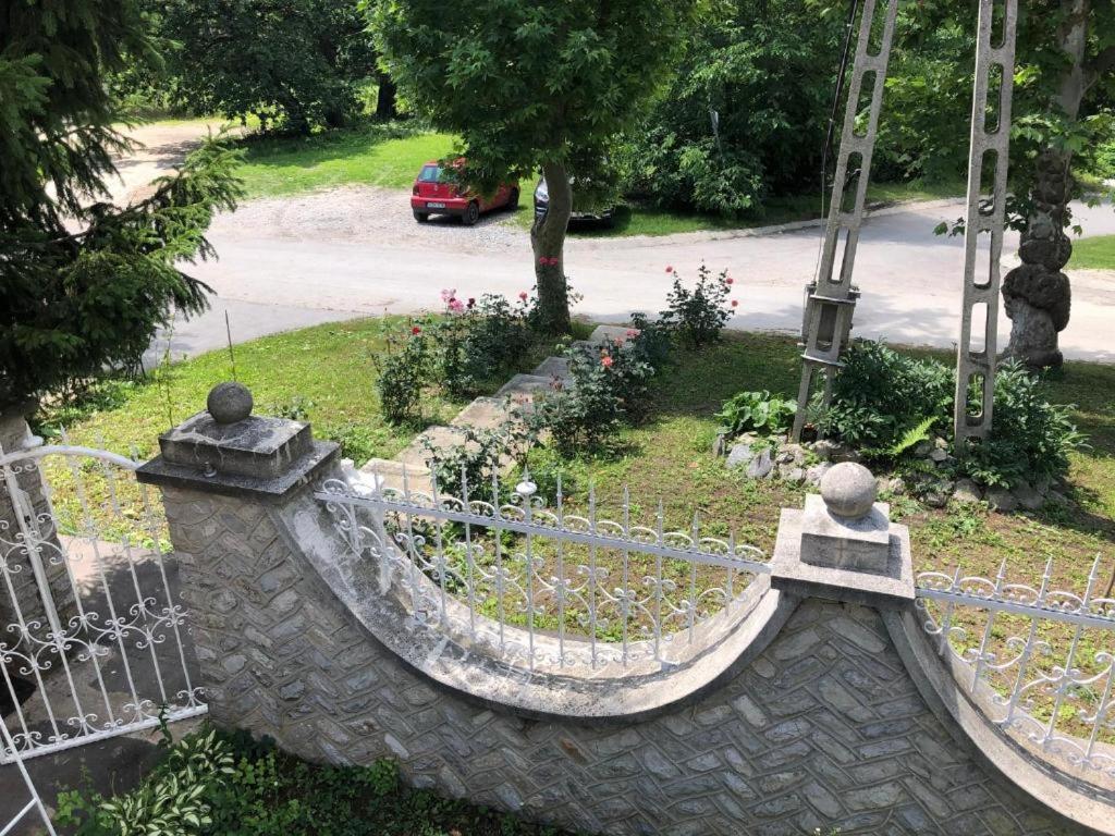 Hotel Brassoi Vendeghaz Miskolc Exterior foto
